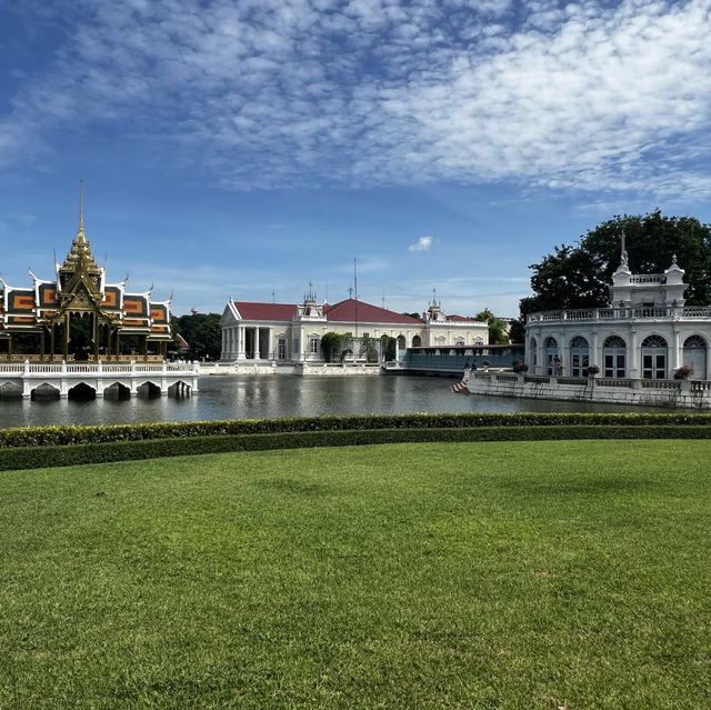 Palace to visit beside Great Palace in Bangkok