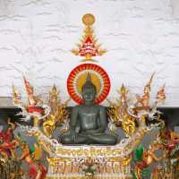 สักการะหลวงพ่อหินเขียว วัดโพธิ์ทอง เพชรบูรณ์