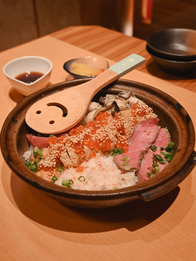 【名古屋】全14品+飲み放題3時間つけて6000円？！贅沢！痛風土鍋が美味しい。