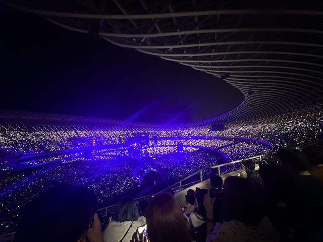 紅髮艾德Ed Sheeran 高雄世運演唱會 