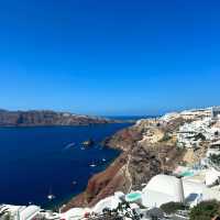Santorini, Greece – Iconic White and Blue Beauty 
