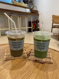 🍰🌻: Tealily Cafe (ทีลิลี่คาเฟ่ - เอกมัย)