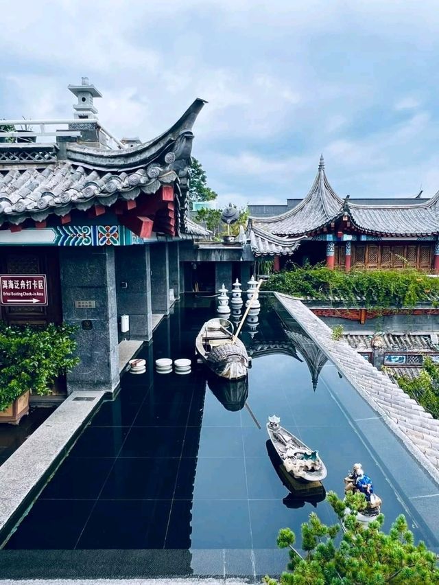 Tranquility at Dali Zhang Garden, China