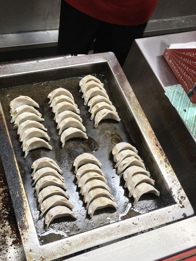 Osaka Ohsho ร้านเกี๊ยวซ่าชื่อดังย่านโดทงโบริ