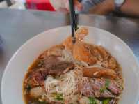 ก๋วยเตี๋ยวบ้านแม่ หมูตุ๋นเนื้อตุ๋น ปราจีนบุรี