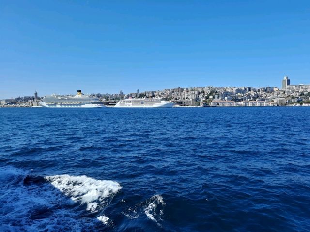 【伊斯坦布爾必玩項目】坐船漫遊博斯普魯斯海峽，Trip.com上預定行程享高性價比