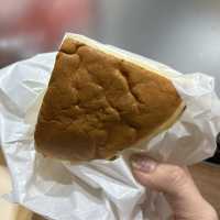 【大阪】大阪名物！りくろーおじさん！