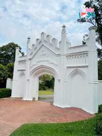 🇸🇬 Berry welcome to Fort Canning Park