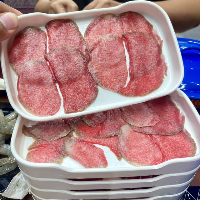  ฮ้อนบุฟเฟ่ต์ 