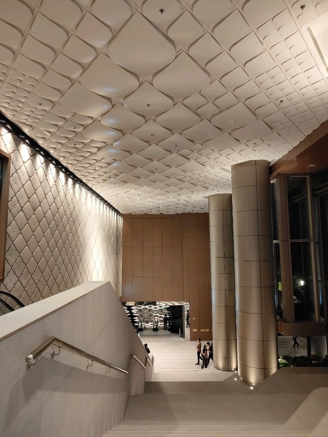 Parade mall สาขาใหม่