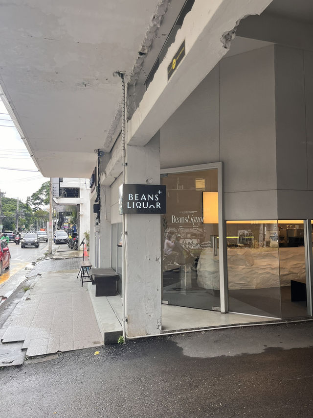 치앙마이에서 찾은 토스트 맛집 'BeansLiquor - บีนส์ ลิเคอร์'🇹🇭