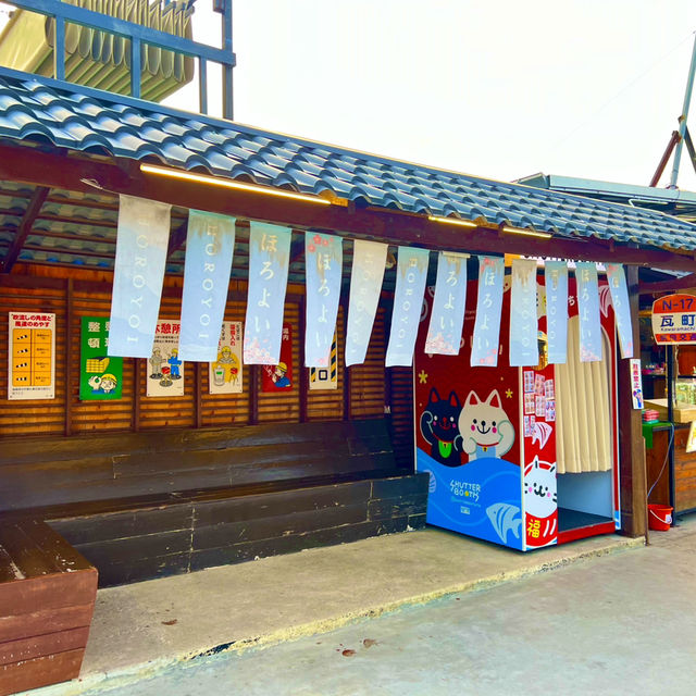 ตลาดปลา บางแสน