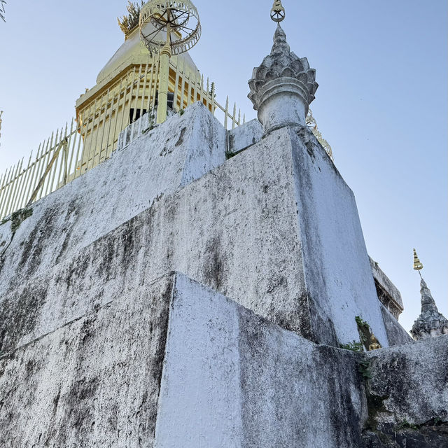 หลวงพระบาง เมืองแห่งมนต์เสน่ห์ 