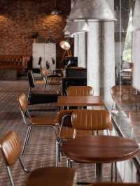 De-Po Cafe. 