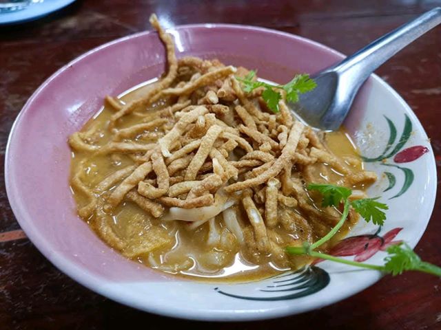 ร้านเก่าแก่เชียงใหม่ อาหารพื้นเมือง อาหารเหนือแต้ๆ