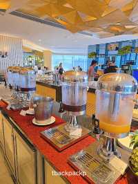 เราพักกันที่นี่ Holiday Inn & Suites Rayong City🏨