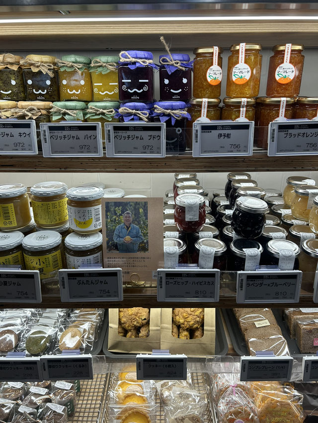 【東京・新宿駅構内】パンのセレクトショップBAKERs’ Symphony