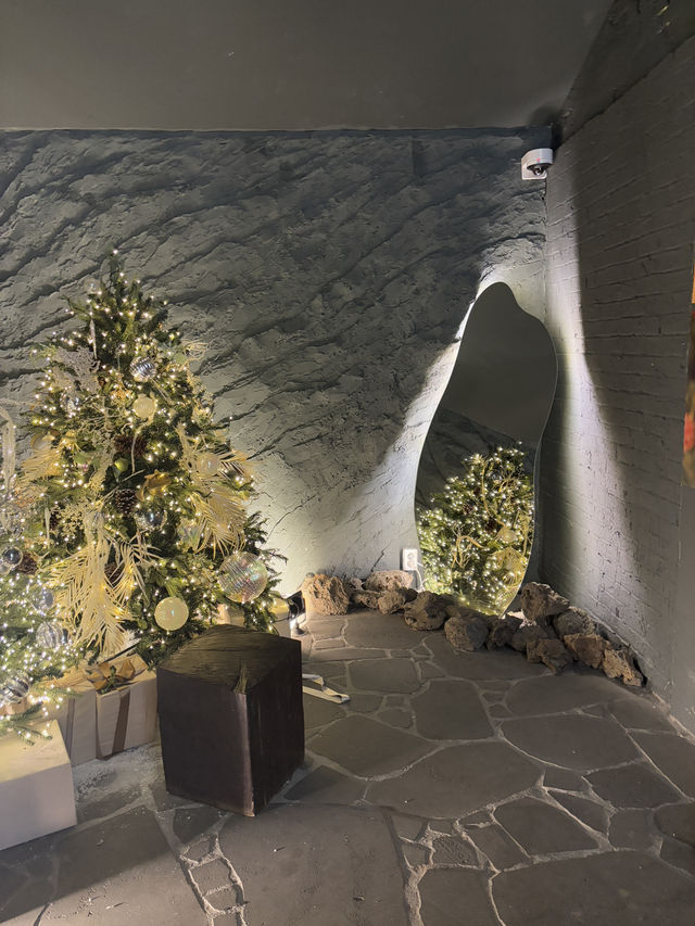 대형 트리가 있어 사진 찍기 좋은 삼다코지🎄🤍