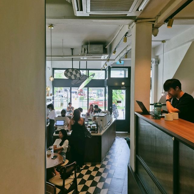 Visit This Packed Cafe at Thomson
