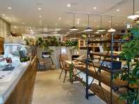A Cozy Coffee Break at niko and ... COFFEE TOKYO
