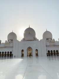 Unveiling the Majesty of Sheikh Zayed Grand Mosque: A Traveler’s Guide