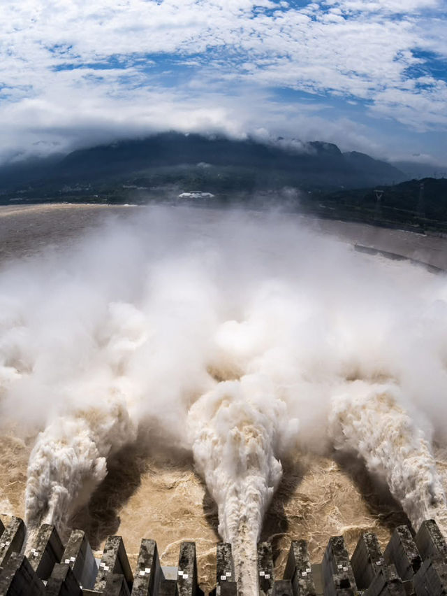 Three Gorges (Yangtze River)