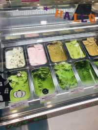 Suzukien ไอศกรีมชาเขียว濃いที่สุดในโตเกียว