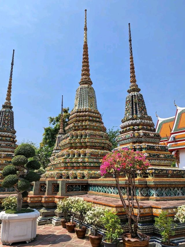 ✨ The Amazing Reclining Buddha at Wat Pho, Bangkok! 🇹🇭🛕