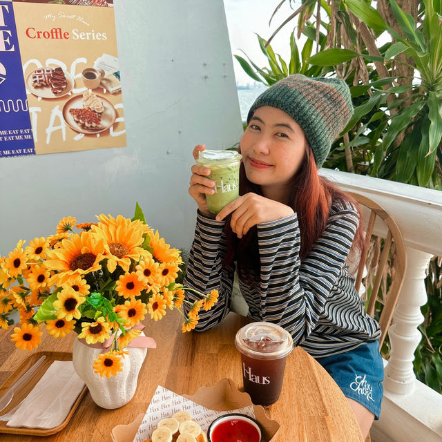 ✨#คาเฟ่เปิดใหม่พัทยา มีถึง4ชั้น วิวดีมู้ดดีมาก 🏠