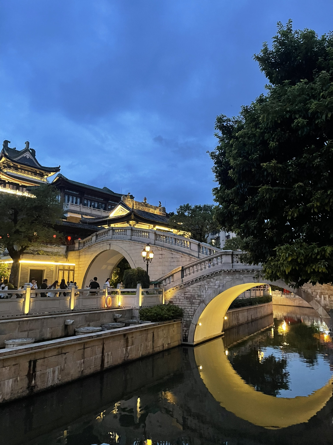 Yong Qing Fang Guangzhou! It's a historic neighborhood located in the Liwan District of Guangzhou, Guangdong Province, China. Here's what you need to know:

🕰️History
- Yong Qing Fang has a rich history dating back to the Qing Dynasty (1644-1912 AD).
- The neighborhood was once a residential area for high-ranking officials and wealthy merchants.

⛩️Architecture
- The neighborhood features traditional Cantonese architecture, with many historic buildings, temples, and ancestral halls.
- The narrow streets and alleys are lined with historic buildings, some of which date back to the 18th century.

🎫Main Attractions
1. *Yong Qing Fang Ancestral Hall*: A stunning example of traditional Cantonese architecture and a must-visit attraction in the neighborhood.
2. *Guangzhou's Oldest Residential House*: A historic house that dates back to the Qing Dynasty and offers a glimpse into the lives of traditional Cantonese families.
3. *Street Food and Local Snacks*: Yong Qing Fang is famous for its street food and local snacks, such as traditional Cantonese dim sum and roasted chestnuts.
4. *Local Shops and Workshops*: Explore the neighborhood's many local shops and workshops, where you can find traditional Cantonese crafts and souvenirs.

🔮Cultural Significance
- Yong Qing Fang is a living museum of Cantonese culture and history, offering a unique glimpse into the lives of traditional Cantonese families.
- The neighborhood is also home to many traditional Cantonese festivals and celebrations throughout the year.

🚊Visitor Information
- Address: Yong Qing Fang, Liwan District, Guangzhou, Guangdong Province, China
- Opening Hours: 24/7 (public areas), 9:00 AM - 5:00 PM (museums and galleries)
- Admission Fee: free (public areas), around 10-20 CNY (museums and galleries)

Yong Qing Fang Guangzhou is a must-visit destination for anyone interested in history, culture, and traditional Cantonese architecture. Explore the neighborhood's narrow streets and alleys, and discover the charms of old Guangzhou!
#guangzhou #china 