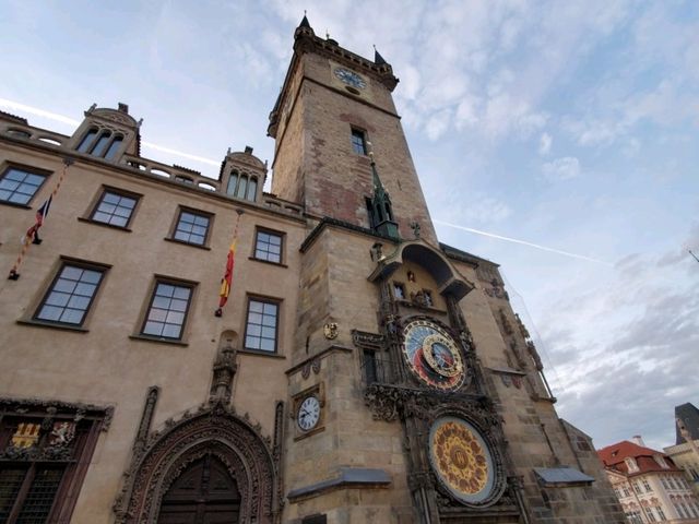 [🇨🇿プラハ] 旧市街広場 — 歴史が息づく広場と天文時計の魅力