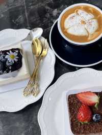 ArtemisCafe Bangsaen บรรยากาศสุดล้ำ ถ่ายรูปสวย