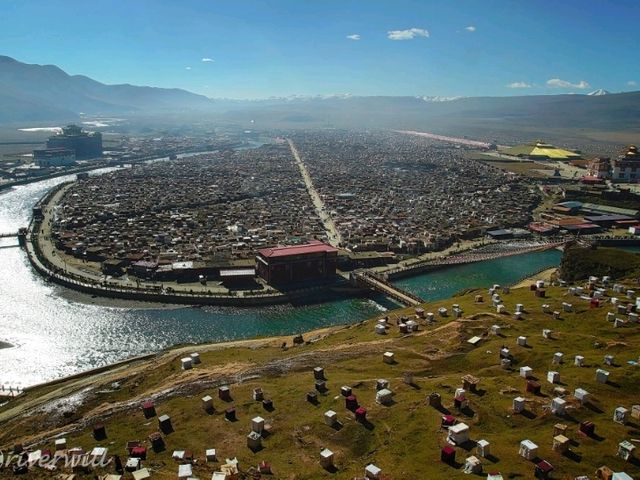 【中国】天空の尼僧の浮島！東チベットの「亜青寺」