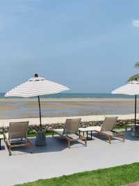 Little Sea Huahin คาเฟ่สุดมินิมอล ริมทะเลหัวหิน