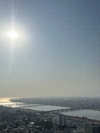 ชมวิวโอซาก้าแบบ 360 องศาที่ Umeda Sky Building