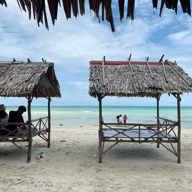 Trikora Beach: A Tropical Paradise 