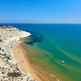 🏖️ **Why the Scala dei Turchi (Stair of the Turks) Will Steal Your Heart** 🌊