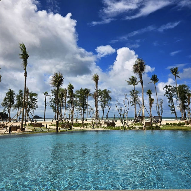 Hotel Indigo Bintan Lagoi Beach: A Tropical Escape🌴