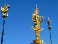 ไหว้พระธาตุผาเงา  เชียงแสน