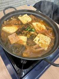 전북대 김치찌개 맛집 “청년식탁사잇길”