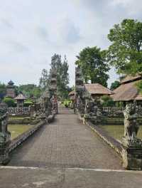 タマンアユン寺院