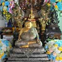  วัดร่องเสือเต้น Blue Temple