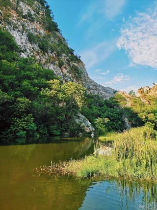 Exploring Nature at Khao Ngu Stone Park, Ratchaburi