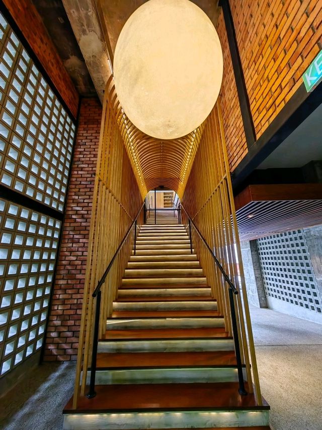 "KLoé Hotel: A Creative Sanctuary in the Heart of Kuala Lumpur"