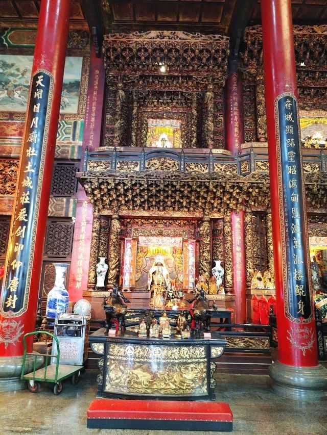 Orthodox Luermen Shengmu Temple