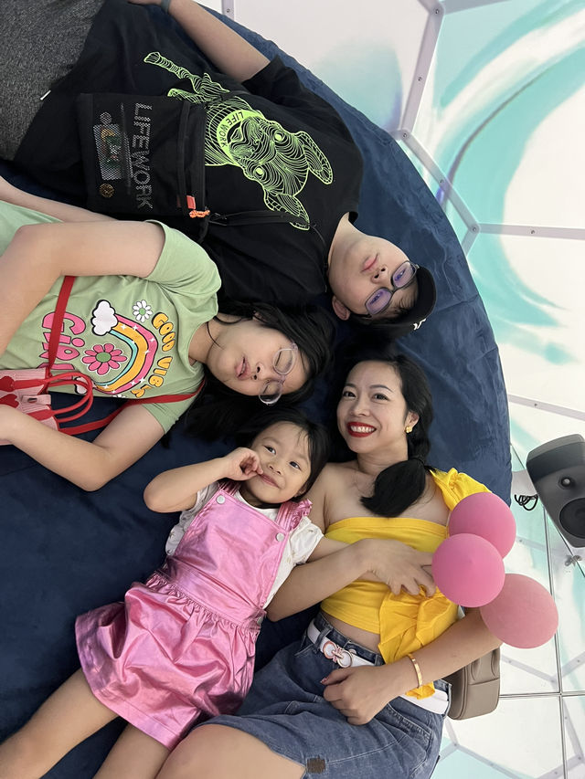 Singapore Planet Bubble – A Family Adventure!