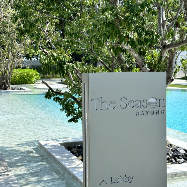 The Season Resort บ้านพักติดทะเล