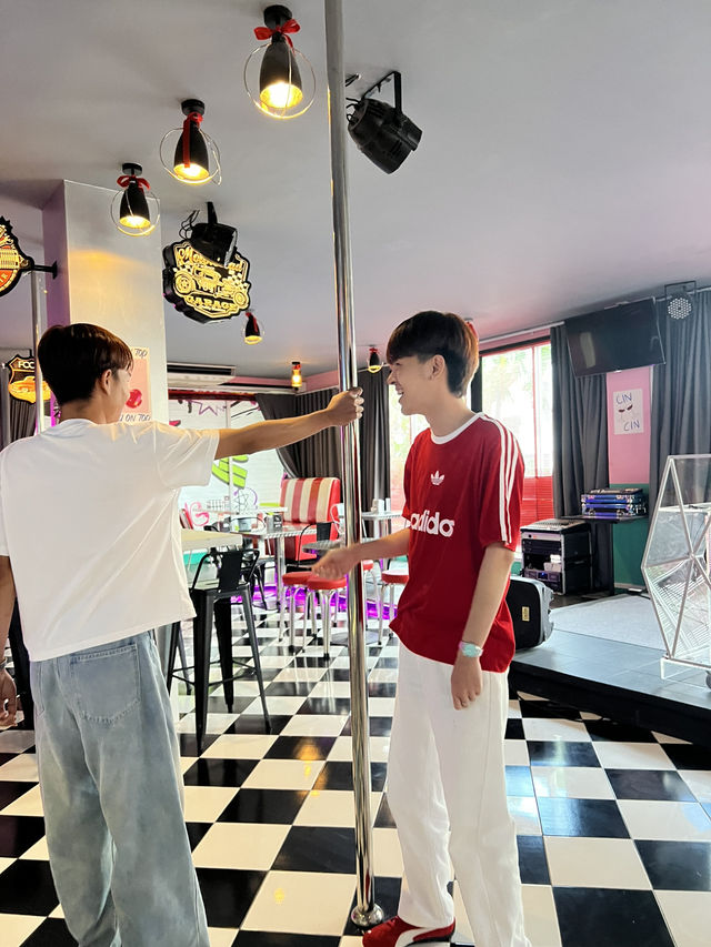 คาเฟ่สันติธรรม ห้ามพลาด‼️