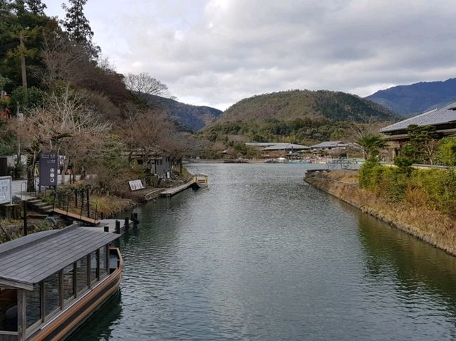 Togetsukyō Bridge: Finding My Zen & Making the Most of Your Visit! 😌🍃