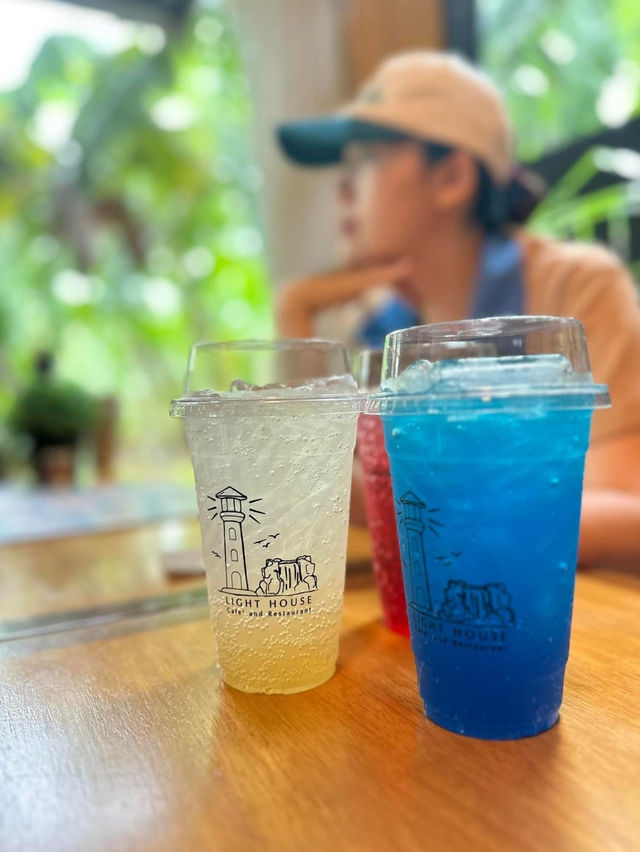 รีวิวค่าเฟ่ลับ LIGHT HOUSE @พุทธสาคร